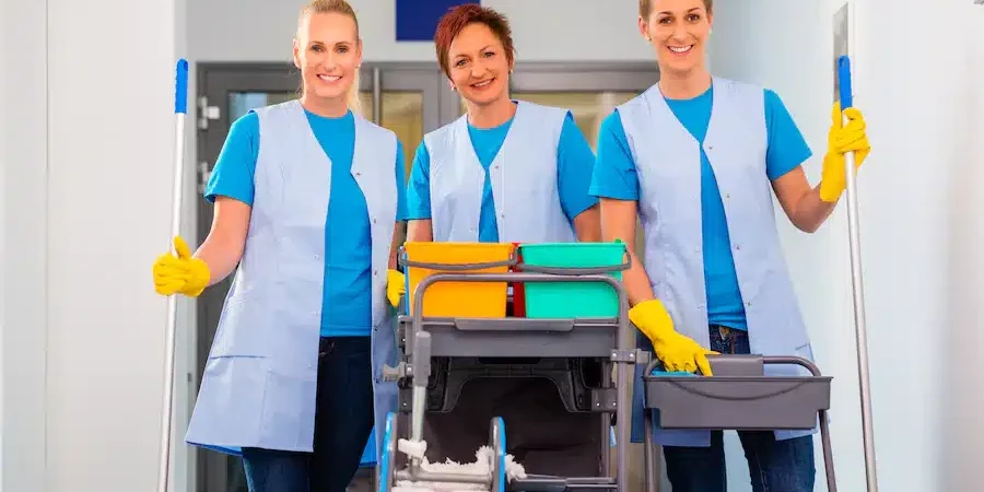 خادمات للتنازل من الكفيل